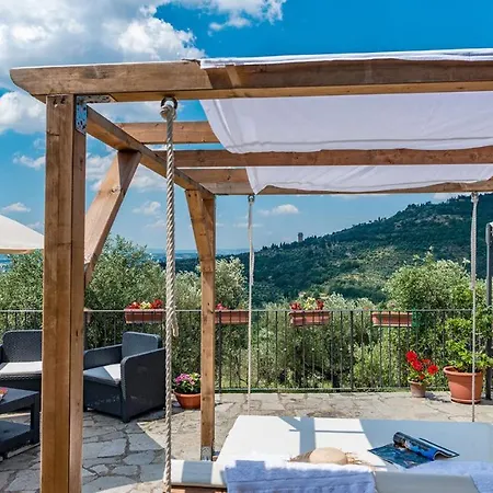 Fabi 6&2, Emma Villa Cortona