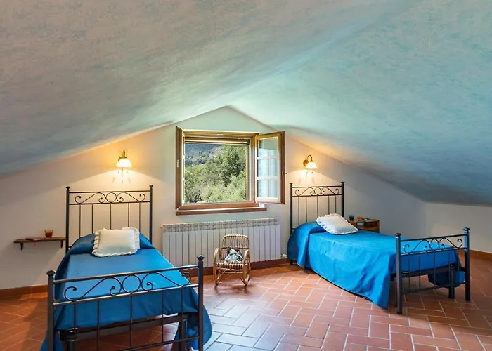 Вілла Fabi 6&2, Emma *